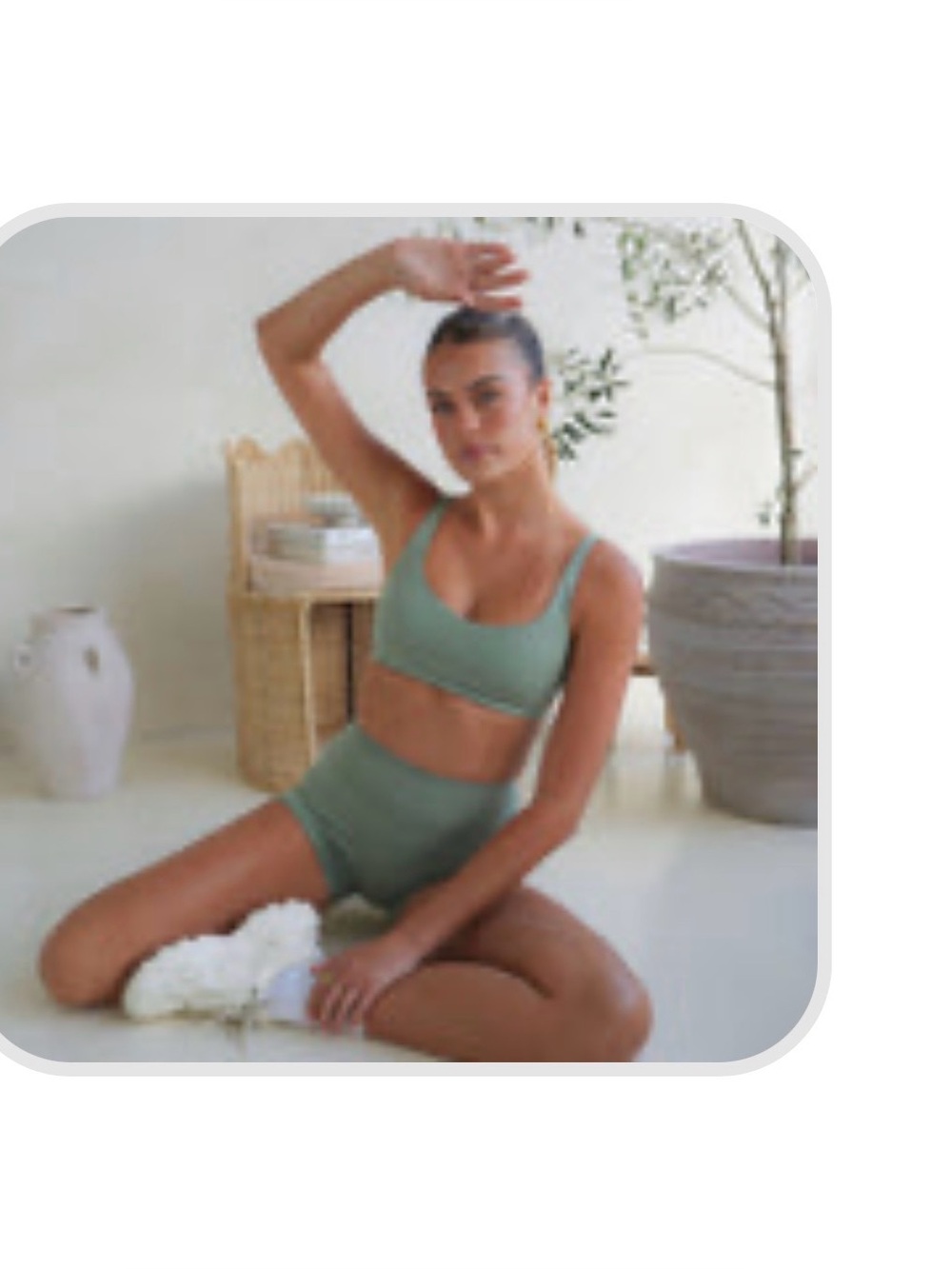 Seamless Scoop Bralette - Sage Green